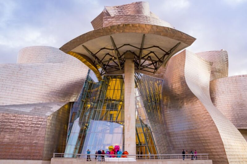 Bilbao: Guggenheim Museum Private Guided Visit - Highlights of the Guided Tour