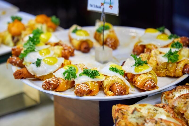 Bilbao: Pintxos and Wine Tasting Tour With Local Guide - Inclusions and Exclusions