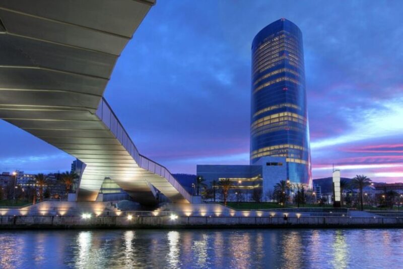 Bilbao: Private Custom Walking Tour With a Local - Booking and Cancellation Policy