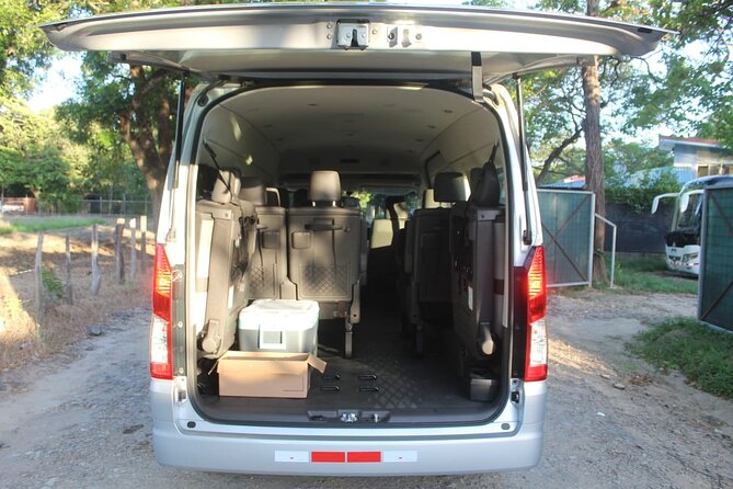 Bilingual Transfers From Tamarindo to La Fortuna and Viceverza - Included Amenities