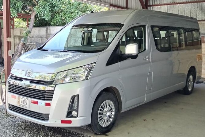 Bilingual Transfers From Tamarindo to La Fortuna and Viceverza - Pickup and Drop-off