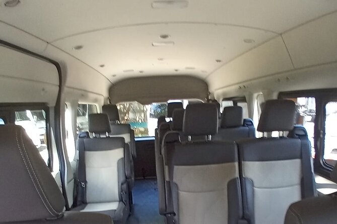 Bilingual Transfers From Tamarindo to La Fortuna and Viceverza - La Fortuna to Tamarindo
