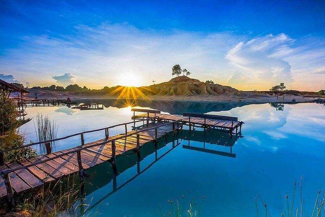 Bintan Sand Dunes & Blue Lakes Tour With Lunch - Location and Duration