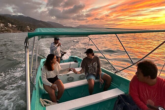 Bioluminescence & sunset local boat tour to Los Arcos Sanctuary - What Sets This Tour Apart