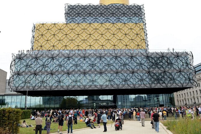 Birmingham Airport Transfers: Airport BHX to Birmingham City in Luxury Car - Private Tour and Flexibility