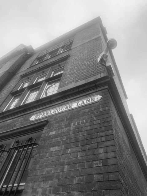 Birmingham: Slogging Gangs Guided Walking Tour - Hidden Corners and Dark Alleys
