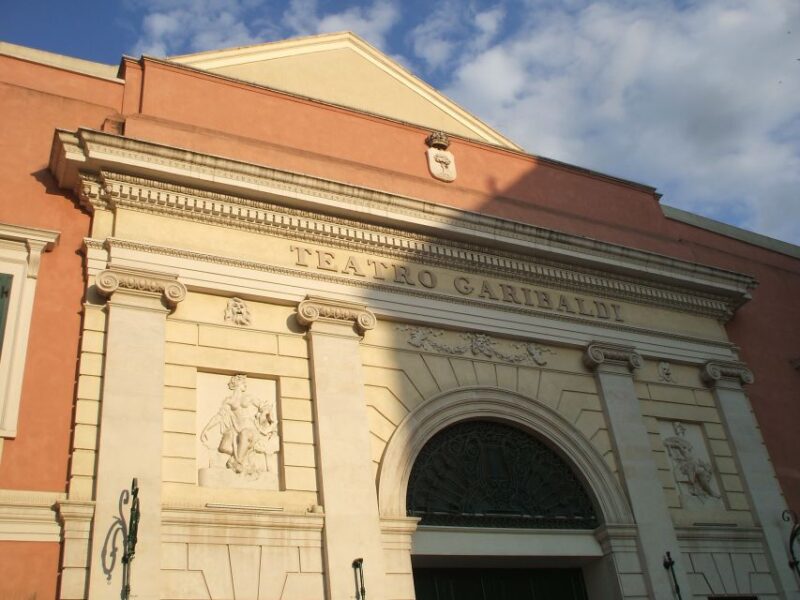 Bisceglie: 2-Hour Private Tour - Norman Tower and Castle Ruins