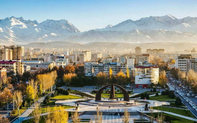 Bishkek: City Highlights Walking Tour - Local Life & Hidden Gems