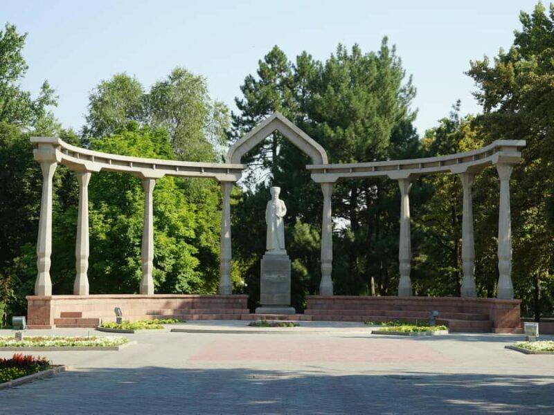 Bishkek: City walking Tour with Optional Bazaar Visit - Who Should Consider This Tour?