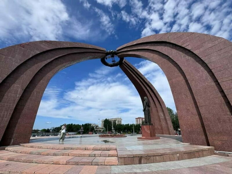 Bishkek : USSR History, Soviet Architects ,Statues & Mosaics - FAQ