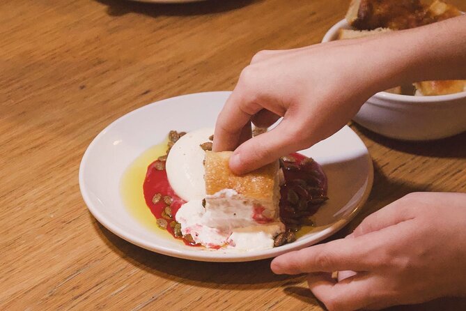 Bites and Booze: Walking Food & Drinking Tour in Culinary Hub - Exploring Philadelphias Culinary Scene