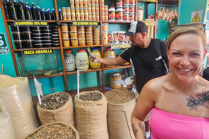 Bizarre Witches and Shamans Tour in Gamarra Market - Exploring the Market