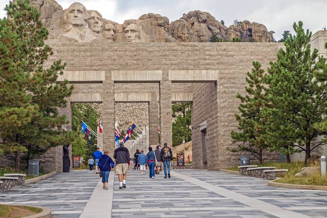 Black Hills Self Guided Driving Audio Tour - Highlights of the Black Hills Region