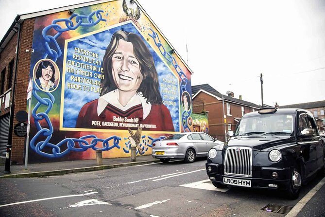 Black Taxi Tour and Crumlin Road Gaol Tour Combo - Highlights of the Black Taxi Tour