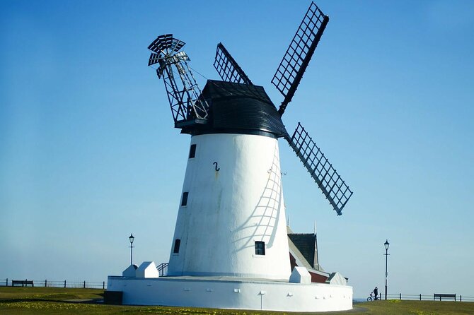 Blackpool Tour App, Hidden Gems Game and Big Britain Quiz (1 Day Pass) UK - Unique Experiences for All Visitors