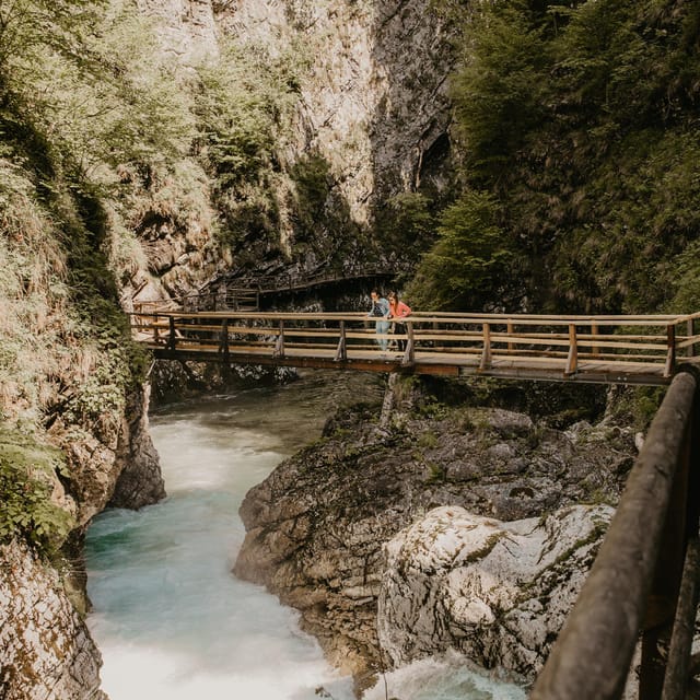 Bled: Vintgar Gorge Best Experience and Food Tasting - Exploring Šum Waterfall