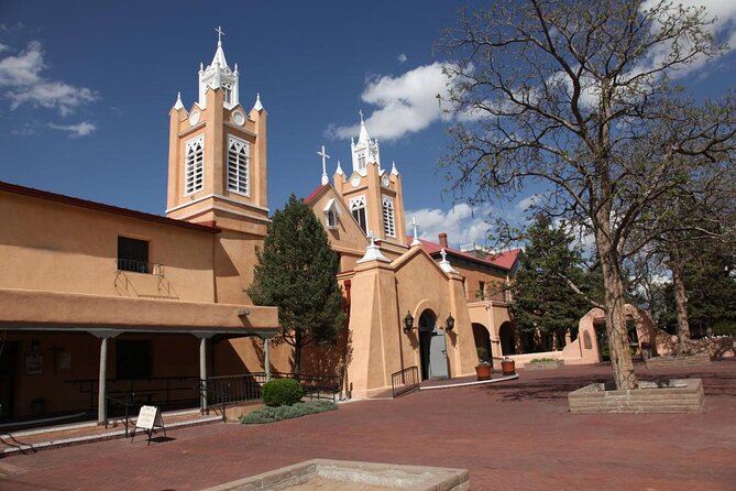 Blend of Cultures Walking Tour of Albuquerque's Historic Old Town and Sawmill District - Key Points