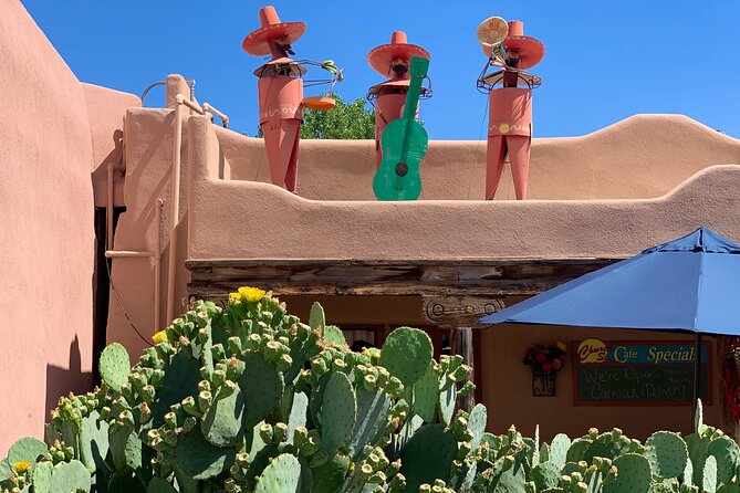 Blend of Cultures Walking Tour of Albuquerque's Historic Old Town and Sawmill District - Blending of Old and New