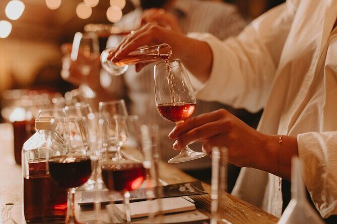 Blend Your Own Bottle of Muscat in Rutherglen - Key Points