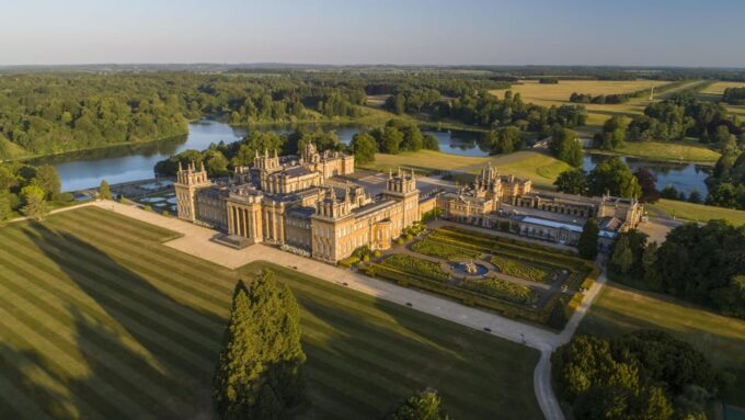 Blenheim Palace & Cotswolds: Private Tour - Exploring Blenheim Palace