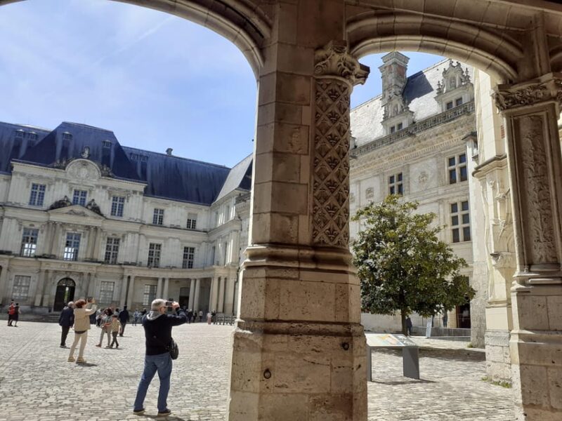 Blois: Private Visit of Blois and Chambord With Tasting - Blois: Historical Center