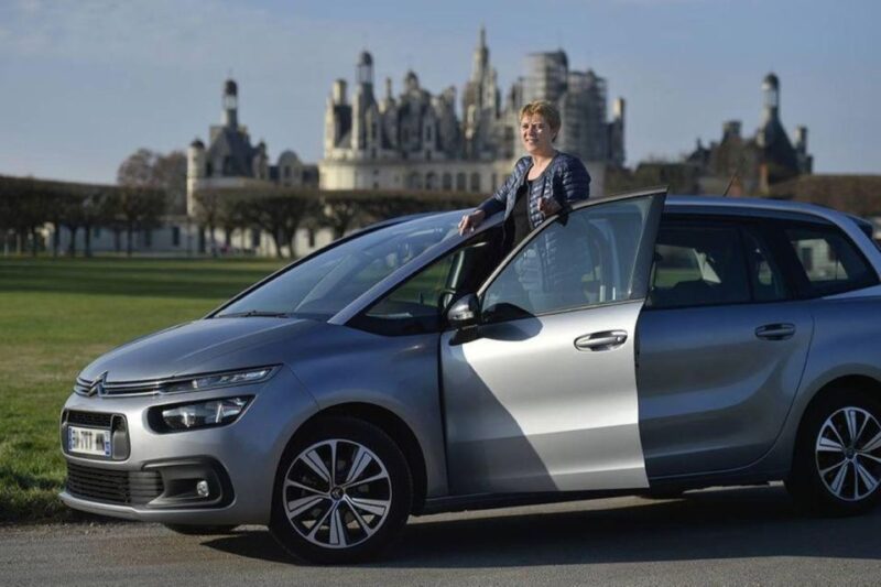 Blois: Round-Trip Airport Shuttle to Charles De Gaulle - Key Points