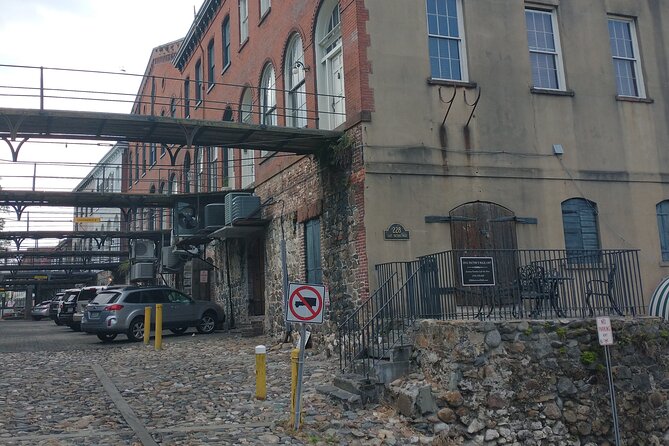 Bloody Murder Savannah Pub Crawl - Accessibility and Suitability