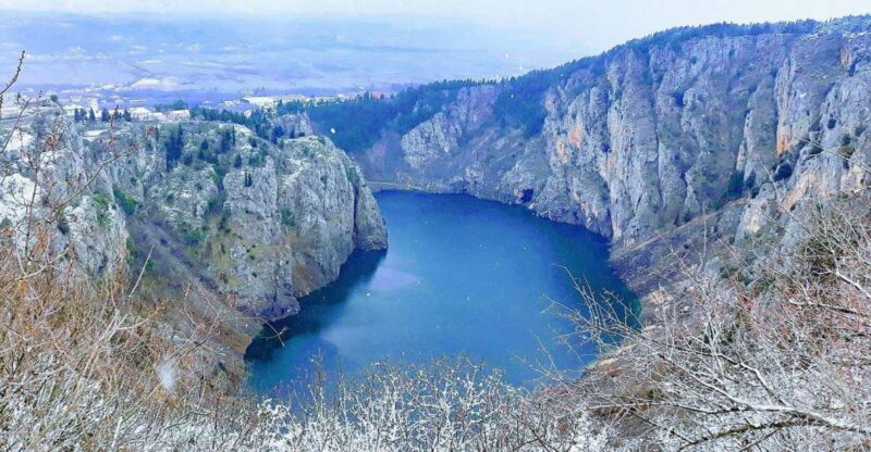 Blue and Red Lake and Wine Tasting - Itinerary Highlights