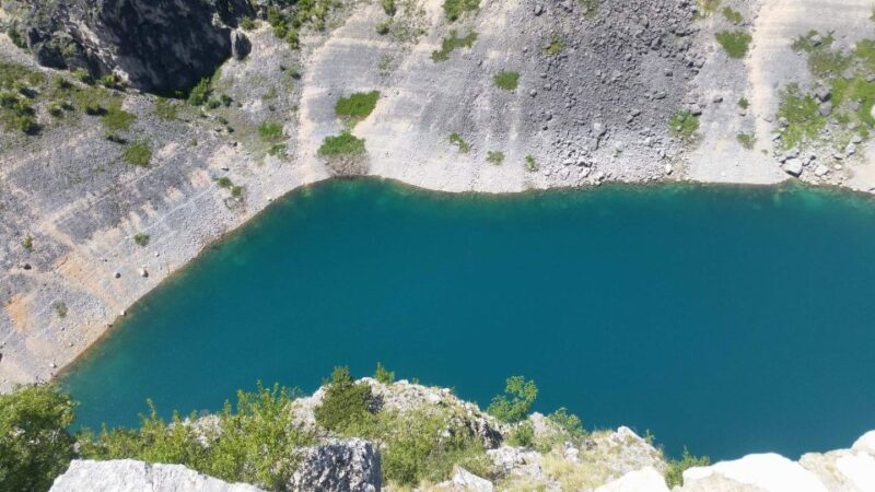 Blue and Red Lake and Wine Tasting - Tour the Topana Fortress