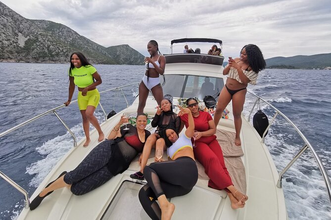 Blue Cave Bliss: Half-Day Yacht Adventure of Adriatic Gems - Indulging in Delightful Onboard Refreshments