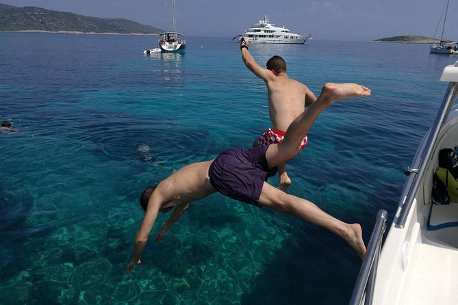 Blue Cave, Blue Lagoon, Hvar Island and Shipwreck - Private Boat Tour - Questions About Staying Here