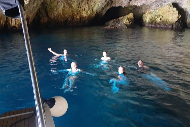 Blue Cave, Lady of Rocks , Perast and Mamula Speedboattour MW - What to Expect