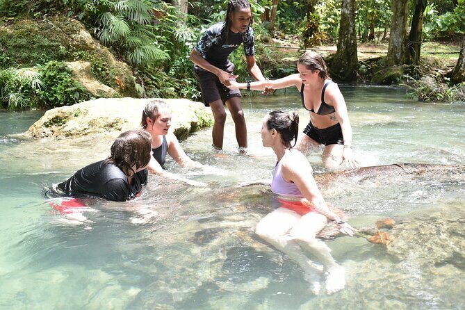 Blue Hole and River Tubing Combo from Falmouth - A Practical Look at the Tour