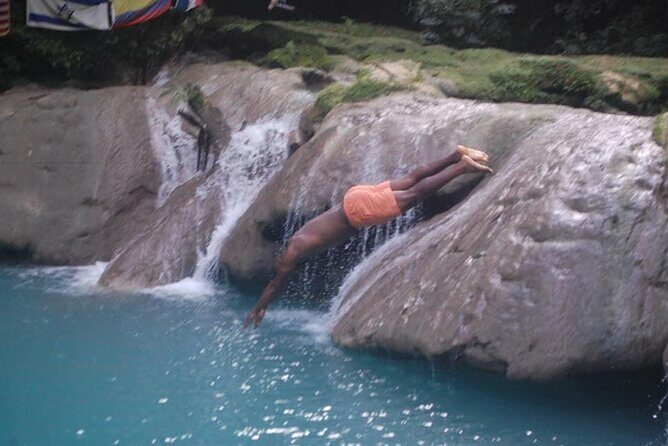 Blue Hole and Shopping in Ochi Rios - A Deep Dive into the Experience