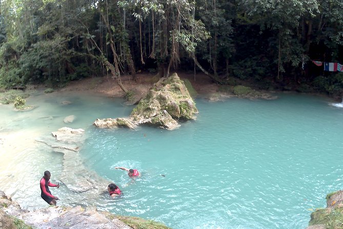 Blue Hole Jump - Capturing Memories at the Blue Hole
