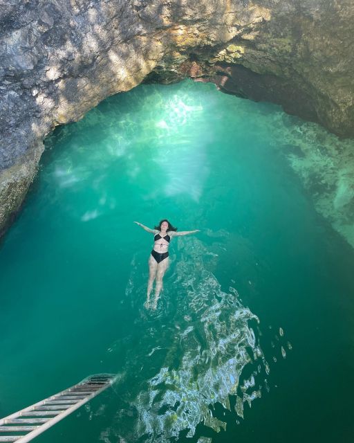 Blue Hole Mineral Spring and Ricks Cafe Private Tour - Diving and Swimming Options