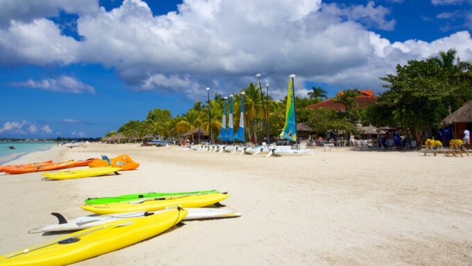 Blue Hole Mineral Spring, Rick's Cafe & 7 Miles Beach Tour - Frequently Asked Questions