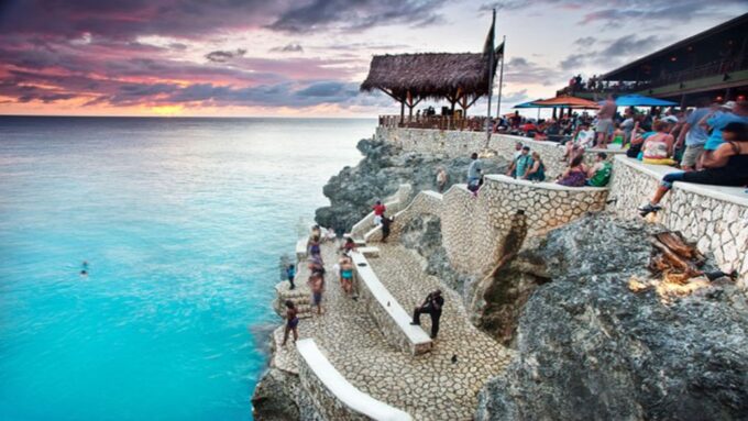 Blue Hole Mineral Spring, Rick's Cafe & 7 Miles Beach Tour - Accessibility and Restrictions