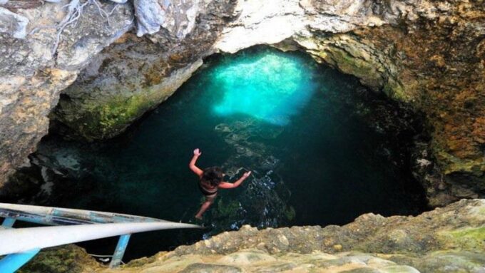 Blue Hole Mineral Spring, Rick's Cafe & 7 Miles Beach Tour - Cancellation and Refund Policy