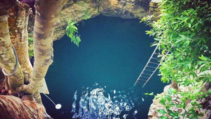 Blue Hole Mineral Spring, Rick's Cafe & 7 Miles Beach Tour - Booking and Payment Details