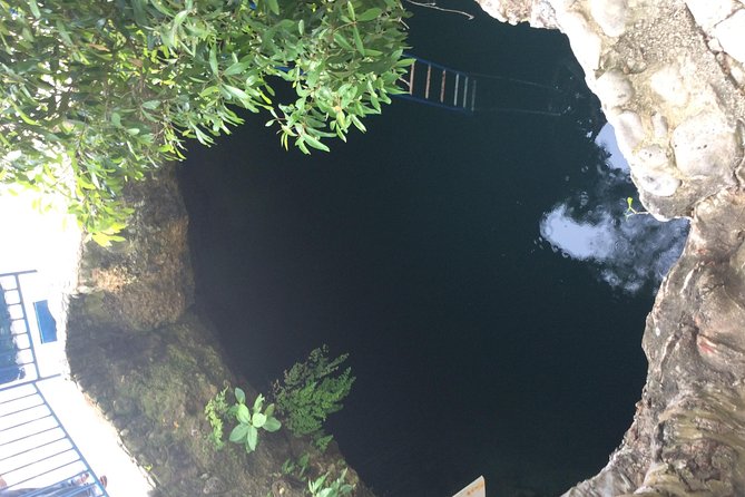Blue Hole Mineral Springs, Ricks Café, and Shopping Combo Tour - Ideal Tour Participants