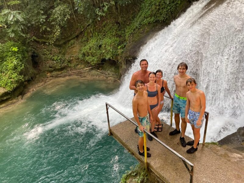 Blue Hole Tour From Ocho Rios - Group Size and Languages