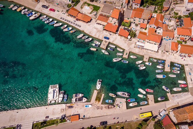 Blue Lagoon and Šolta Island Private Speedboat Tour - Unique Opportunity to See Dolphins