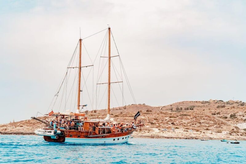 Blue Lagoon: Barbarossa Comino & Blue Lagoon and Free Wine - Experience Overview