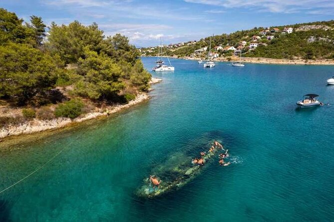 Blue Lagoon, Shipwreck, and Trogir With Lunch and Drink - Accessibility