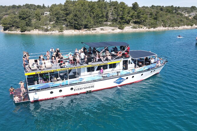 Blue Lagoon, Shipwreck & Šolta Cruise With Lunch & Unlimited Drinks From Split - Additional Information