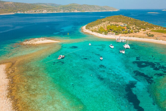 Blue Lagoon Tour From Split With Bottled Water and Wine Included - Meeting Point Location
