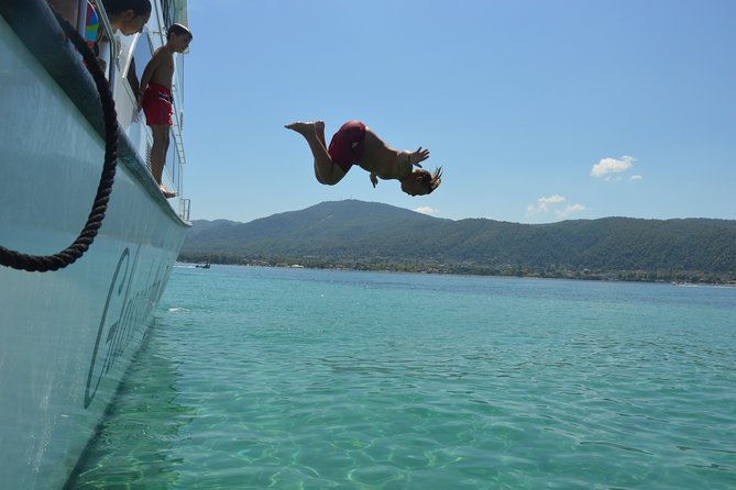 Blue Lagoon-Vourvourou Lunch Cruise From Ouranoupolis - Snorkeling at Vourvourou