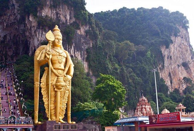 Blue Mosque and Batu Caves Private Tour From Kuala Lumpur - Key Points