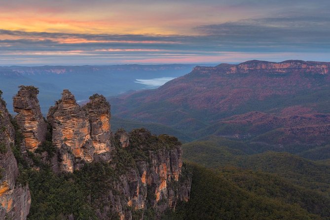 Blue Mountains Vintage Cadillac Tour With Local Guide - Operating Hours and Seasons